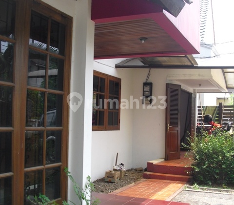 Pondoh Indah, 2-Storey Green Building