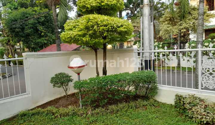 Pondok Indah , Pondok Hijau A Nice House, Furnished 2
