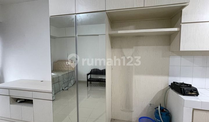 Depok 1 Studio Apartment furnished