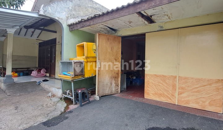 Old House Land Calculation Strategic Area Cipete South Jakarta, Suitable for Investment 2