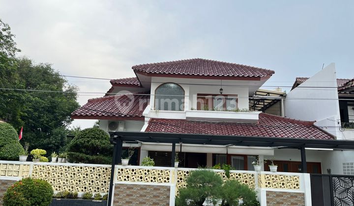 Rumah 2 Lantai Bagus di Perumahan Menengah Keatas Karang Tengah Lb.bulus Jakarta.selatan