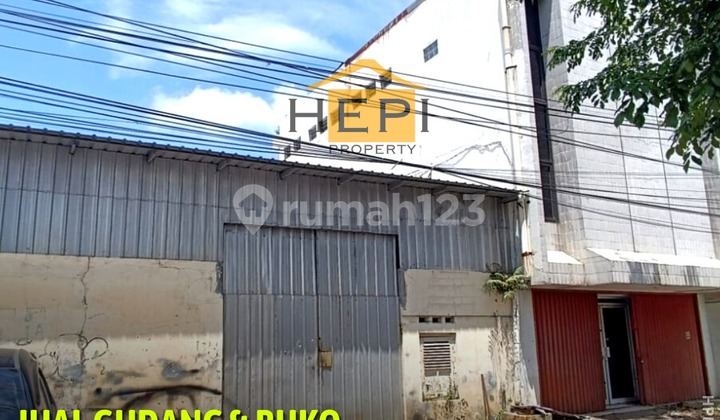 Dijual Ruko dan Gudang di Jalan DR Cipto Semarang
Bangunan Sebelahan