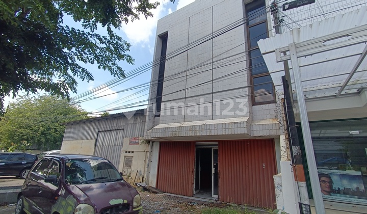 Dijual Ruko dan Gudang di Jalan DR Cipto Semarang
Bangunan Sebelahan 2