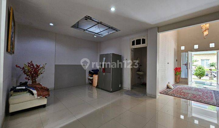 Dijual Cepat Rumah Bagus 2 Lantai Di Graha Taman Bunga BSB Semarang

 2