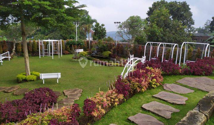 Villa Keluarga di pusat wisata Bandungan Semarang
 2