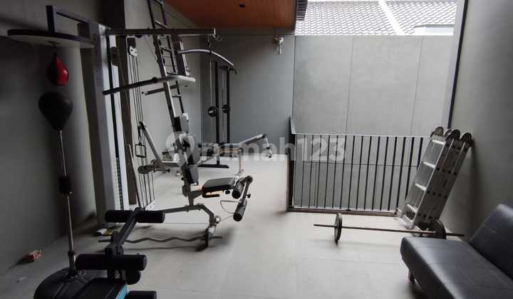 Rumah 2 Lantai Ada Rooftop Di Madukoro Semarang Barat 2