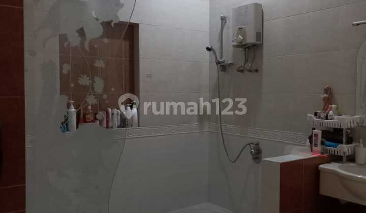 Rumah Mewah Murah Dibawah Njop 3 Lantai Di Bukit Sari  2