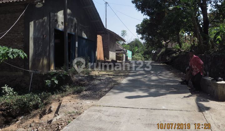 Dijual Rumah Hitung Tanah di Polosin Bawen 1