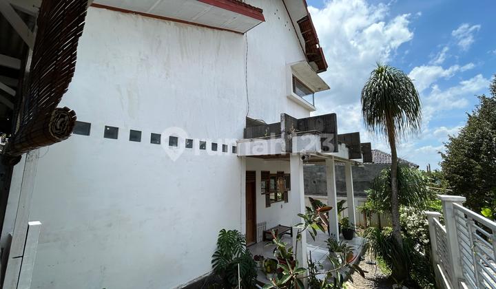 Rumah Cantik Dan Tenang Di Salatiga Ada View 2