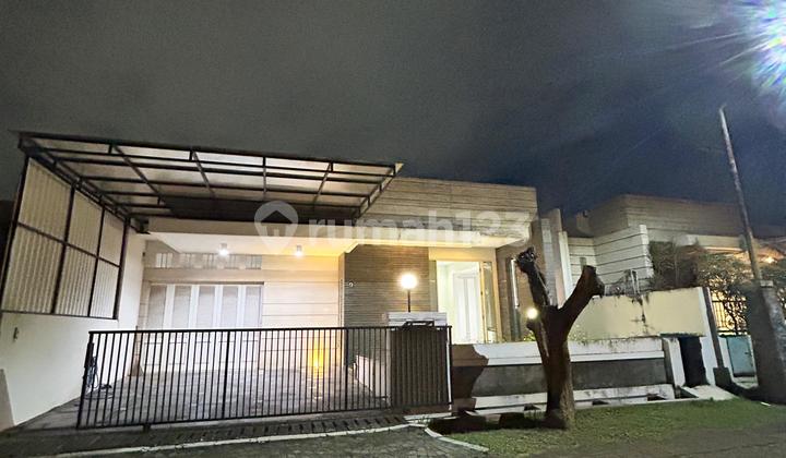 Disewakan Rumah Baru di Candi Golf Semarang 2