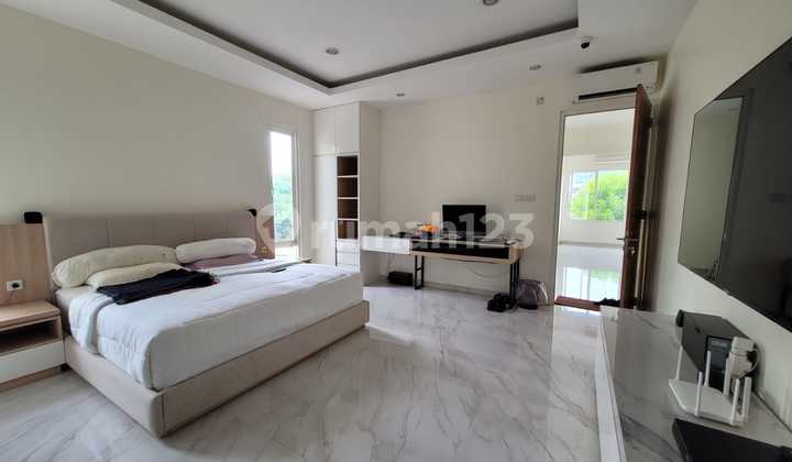 Rumah Cantik 2 Lantai Di Candi Golf Semarang 2