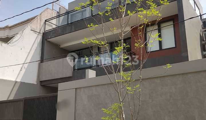 Rumah Mewah Baru Gress 3 Lt Semi Furnish Di Bukit Sari Semarang 2