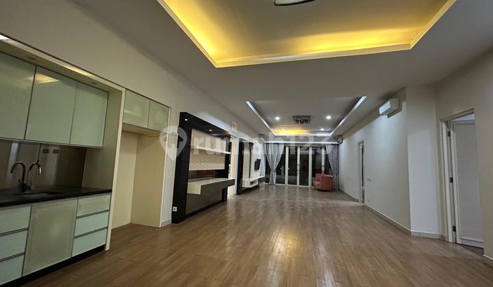 Disewakan Rumah Baru di Candi Golf Semarang 1