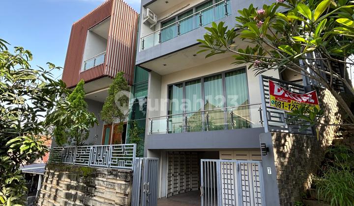 Rumah 2 Lantai Furnish Bangunan Bagus di Tumpang Semarang