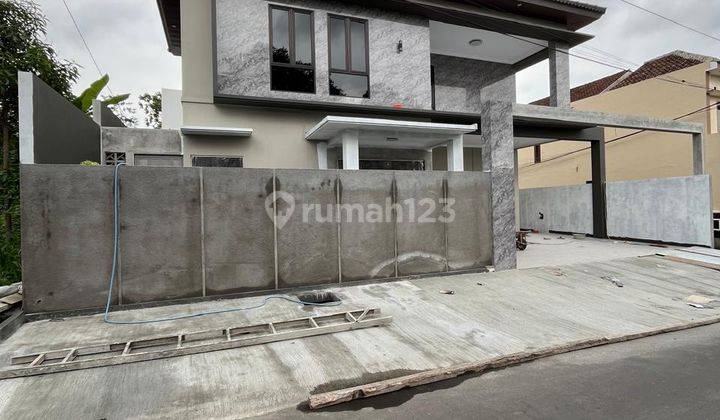 Rumah Proses Finishing Pinggir Jalan Aspal Dekat Jogjabay Maguwoharjo Sleman 1