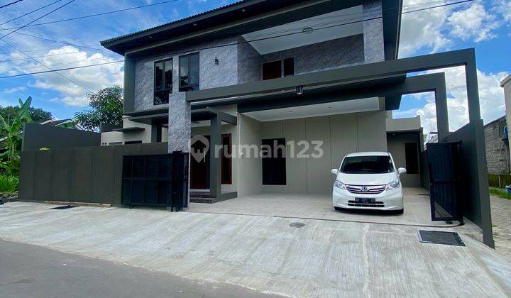 Rumah Mewah 2 Lantai Pinggir Jalan Aspal Wedomartani Sleman Dekat Jogjabay Maguwoharjo 2