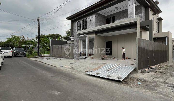 Rumah Mewah 2 Lantai Dekat Jogjabay Maguwoharjo Pinggir Jalan Wedomartani Ngemplak Sleman 2