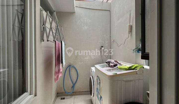 Rumah 2 Lantai Full Furnish Dalam Perum Jalan Kebom Aging Sendangadi Mlati Sleman 2