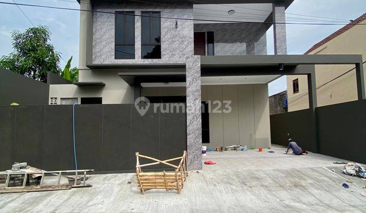 Rumah Mewah 2 Lantai Dekat Jogjabay Waterpark Di Wedomartani Ngemplak Sleman Rumah Baru SHM - Sertifikat Hak Milik di Ngemplak 2