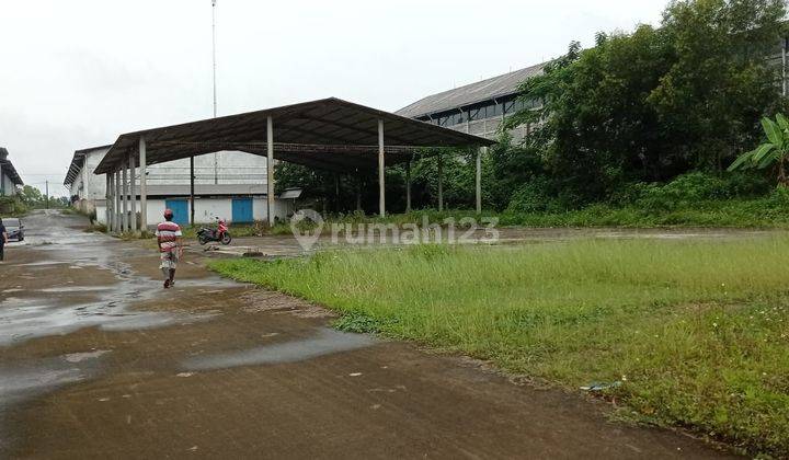 di Jalan Raya Cikande-rangkas Bitung, Serang SHM 1