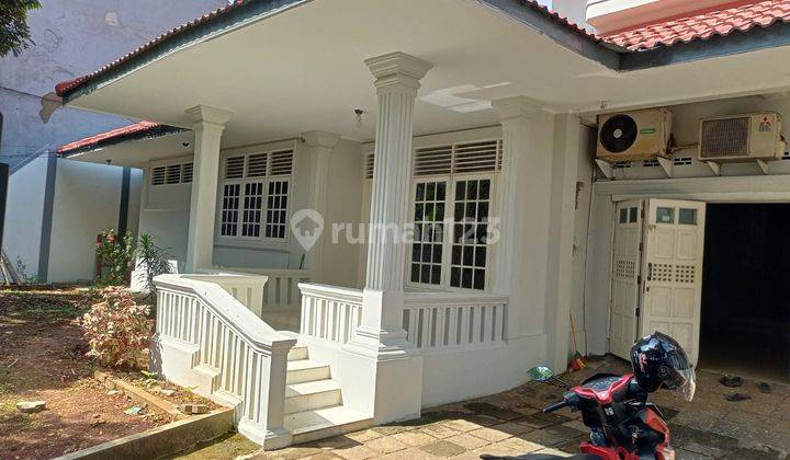 Dijual cepat ! Rumah di Lebak Bulus  2