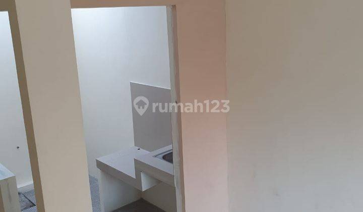  Rumah Mewah 2 Lantai di Rungkut Modern 2