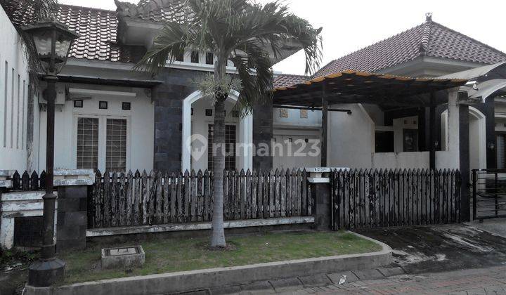 Rumah Cluster gated Exclusive Blok B Regency 1