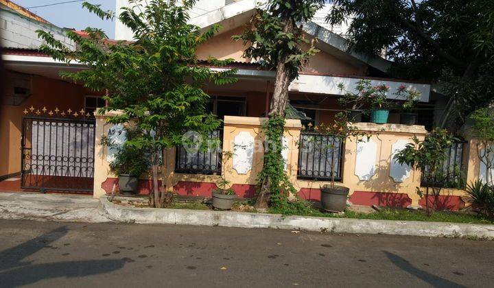 Rumah 2 Lantai Unfurnished SHM di Pulogebang Permai, Jakarta Timur 1