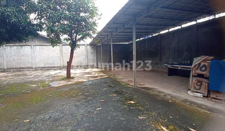 A comfortable house with a spacious yard in a cluster neighborhood in Pekayon. 2