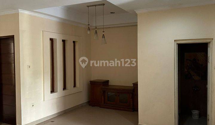 Rumah 2 Lantai di Bekasi Selatan. Semi Furnished 2