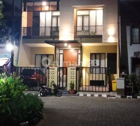 Rumah 2 Lantai di Bekasi Selatan. Rumah Siap Huni. Bangunan Baru 1