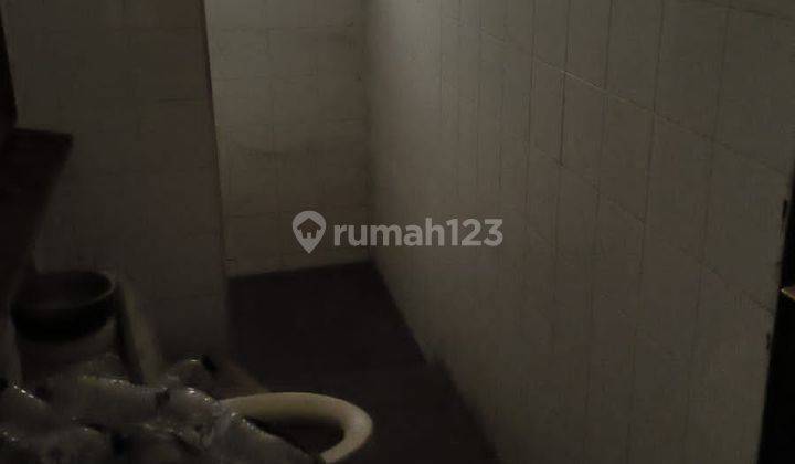 Kesempatan!! Sewa Rumah Cocok Untuk Bisnis di Lokasi Strategis 23