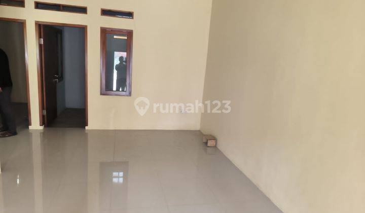 Jarang Ada!! Rumah Cantik Minimalis di Cimenteng Asri 9