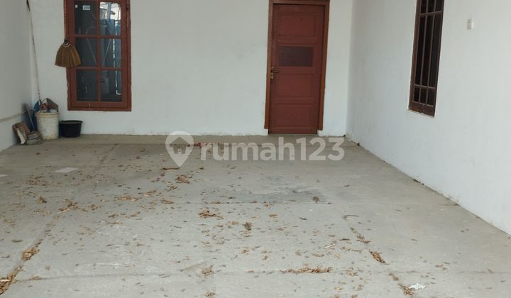 Rumah Sewa  Hook Perumnas Cirebon  2