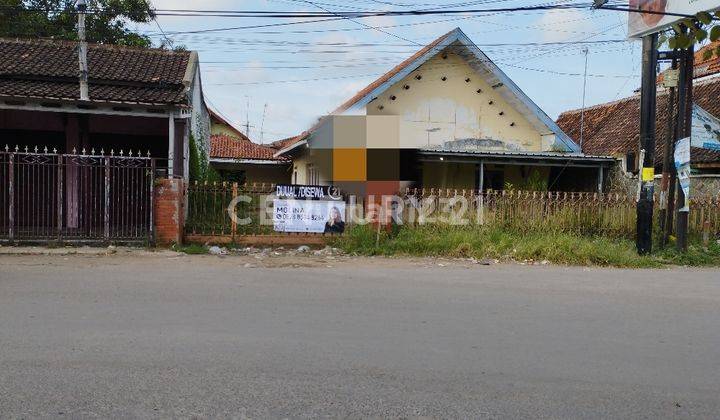 Tanah & Bangunan Lokasi Strategis Di Lemah Abang 1