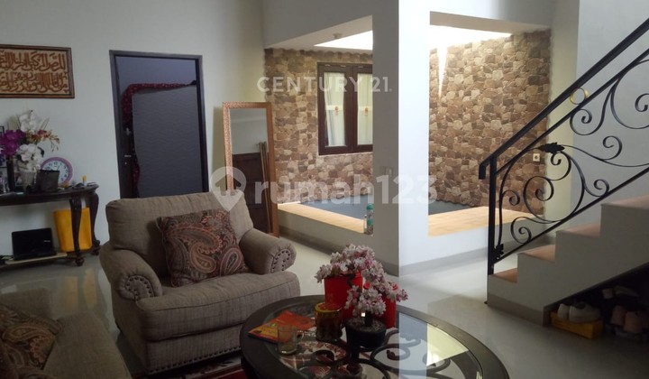 Two-Story Residential House in Verona Hills Cirebon Two-Story Residential House in Verona Hills Cirebon