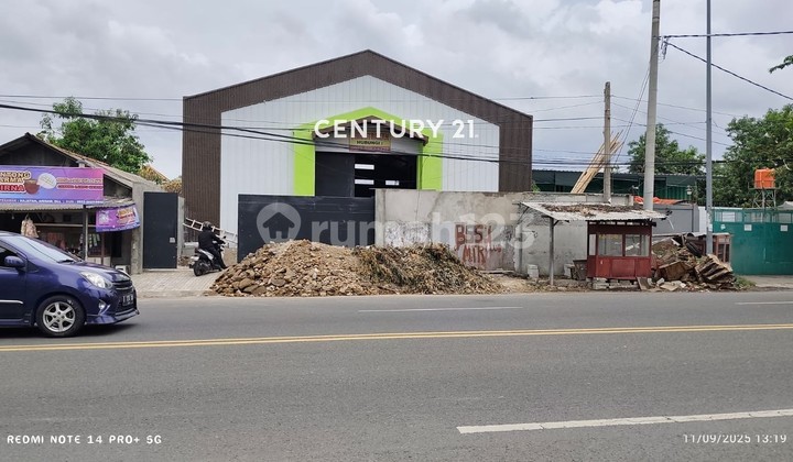 Warehouse Strategic Location on Jl Raya Ciperna Cirebon Warehouse Strategic Location on Jl Raya Ciperna Cirebon