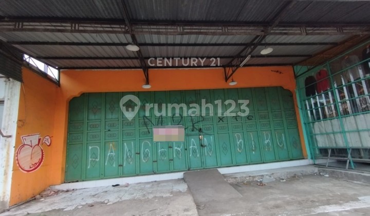 Shop House on Main Street, Pabuaran, Ciledug, Cirebon Shop House on Main Street, Pabuaran, Ciledug, Cirebon