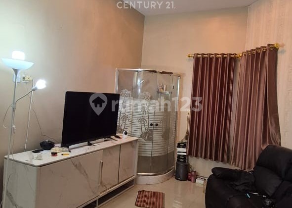 Strategically Located Shop House on Jl Lemahwungkuk, Cirebon City 2