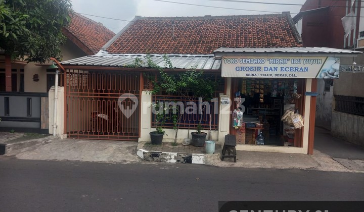 Rumah Toko Di Jl Ir H Juanda Kuningan Jawa Barat