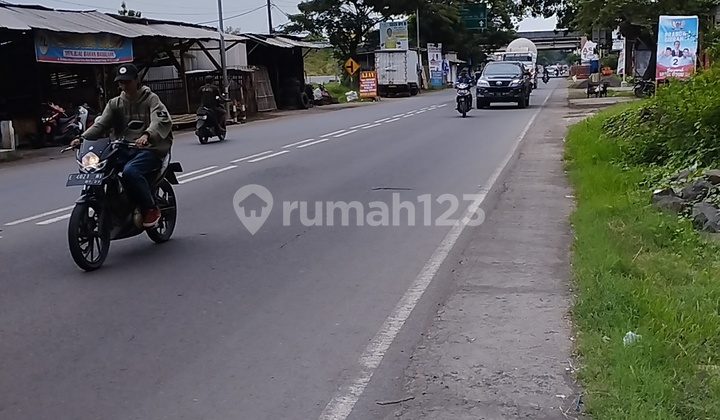 Vacant Land Beside the Main Road Next to Ciledug Toll Road Vacant Land Beside the Main Road Next to Ciledug Toll Road