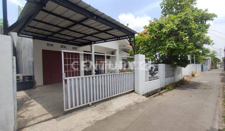 Rumah Luas Di Sewa Semi Furnished Pusat Kota Cirebon 1