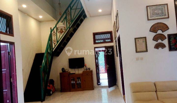 Rumah Sewa Full Furnished Di Jalan Cipto 2