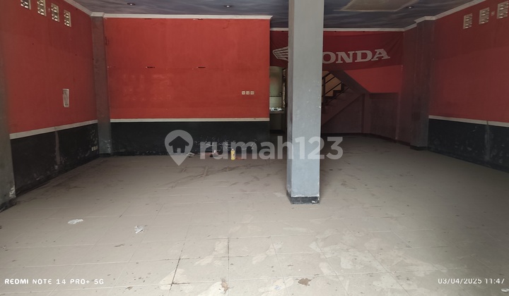 Two-Story Shop House on the Side of Karang Wareng Main Road