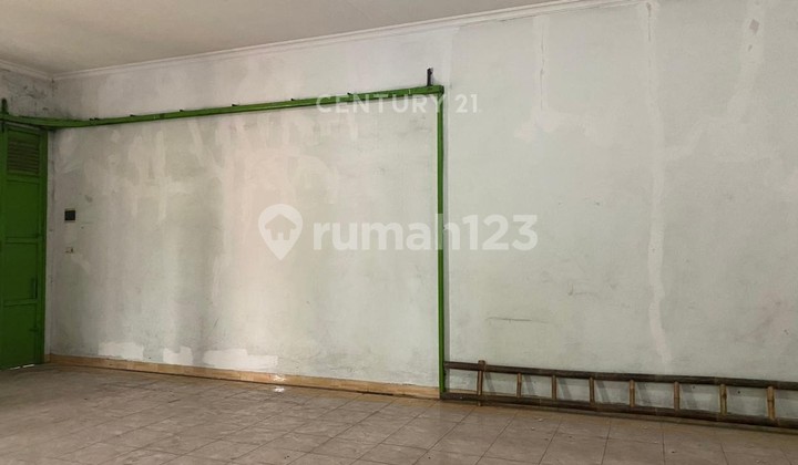 Shop House on Sultan Agung Street, Sumber, Cirebon Regency 2