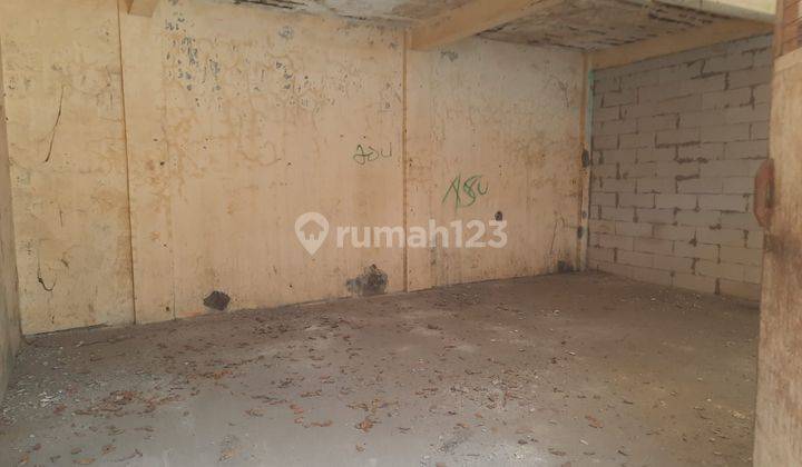 Dijual disewakan Gudang exs Toko Material lokasi Samping Harapan Indah Medan Satria Bekasi Kota 7