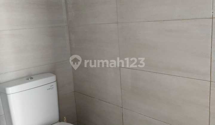 Disewakan Rumah 2 Lantai Siap Huni Di Grand Galaxy Bekasi 8