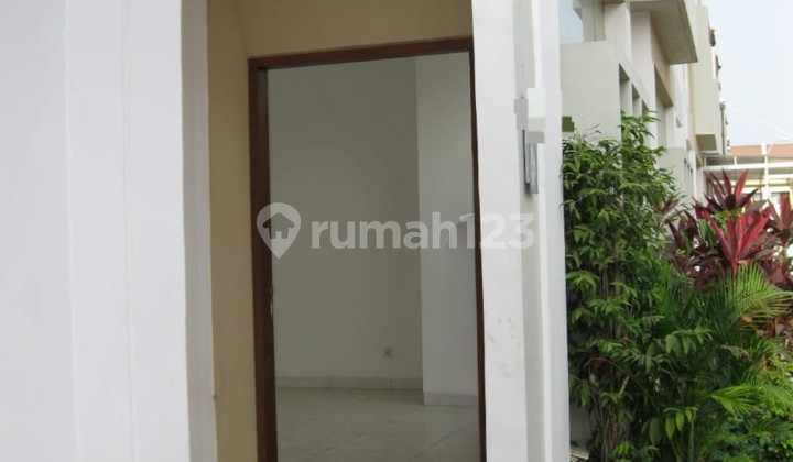 Ready-to-Live House in Front Cluster, Jakarta Garden City, Cakung, East Jakarta