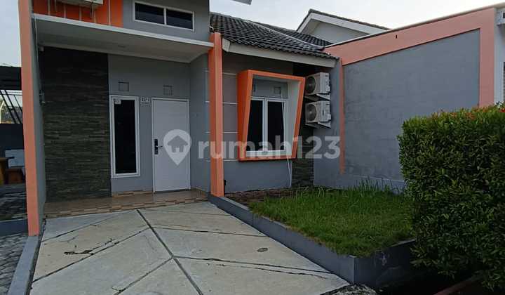 Sewa Rumah di Grand Mahkota 1 Bekasi - Tenang & Strategis Sewa Rumah di Grand Mahkota 1 Bekasi - Tenang & Strategis