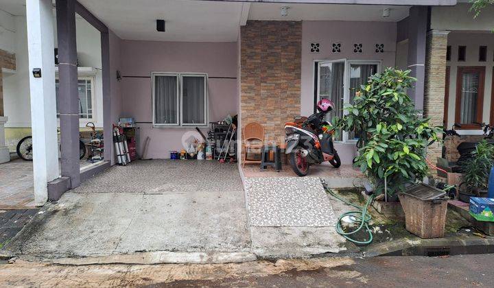 Dijual Rumah Bagus 2 Lantai di Grand Wisata Cluster Celebration Garden 1